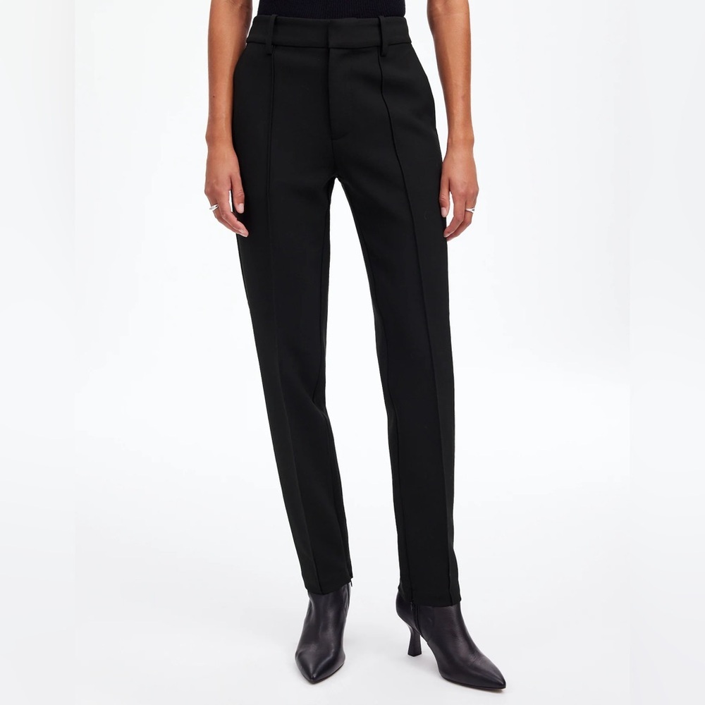 Madewell Mid-Rise Slim Ankle Pant in True Black